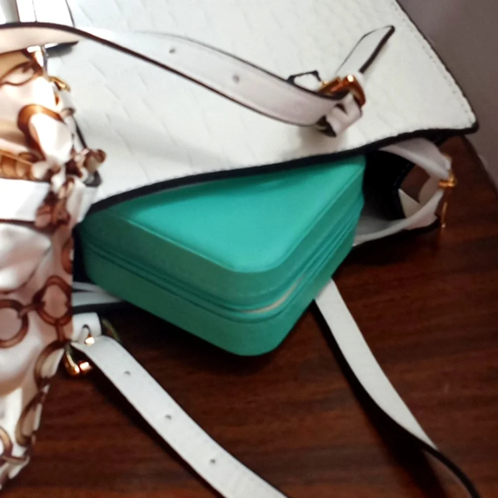 Jewelry Storage Case, Simple Jewelry Box For Travel & Home. - Picture 5 of 6